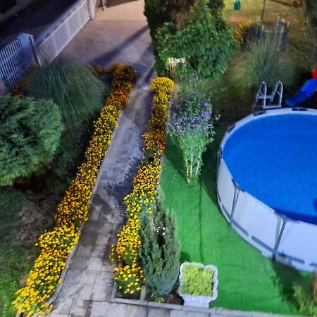 Holiday Home Peaceful Retreat Visoko Exteriör bild