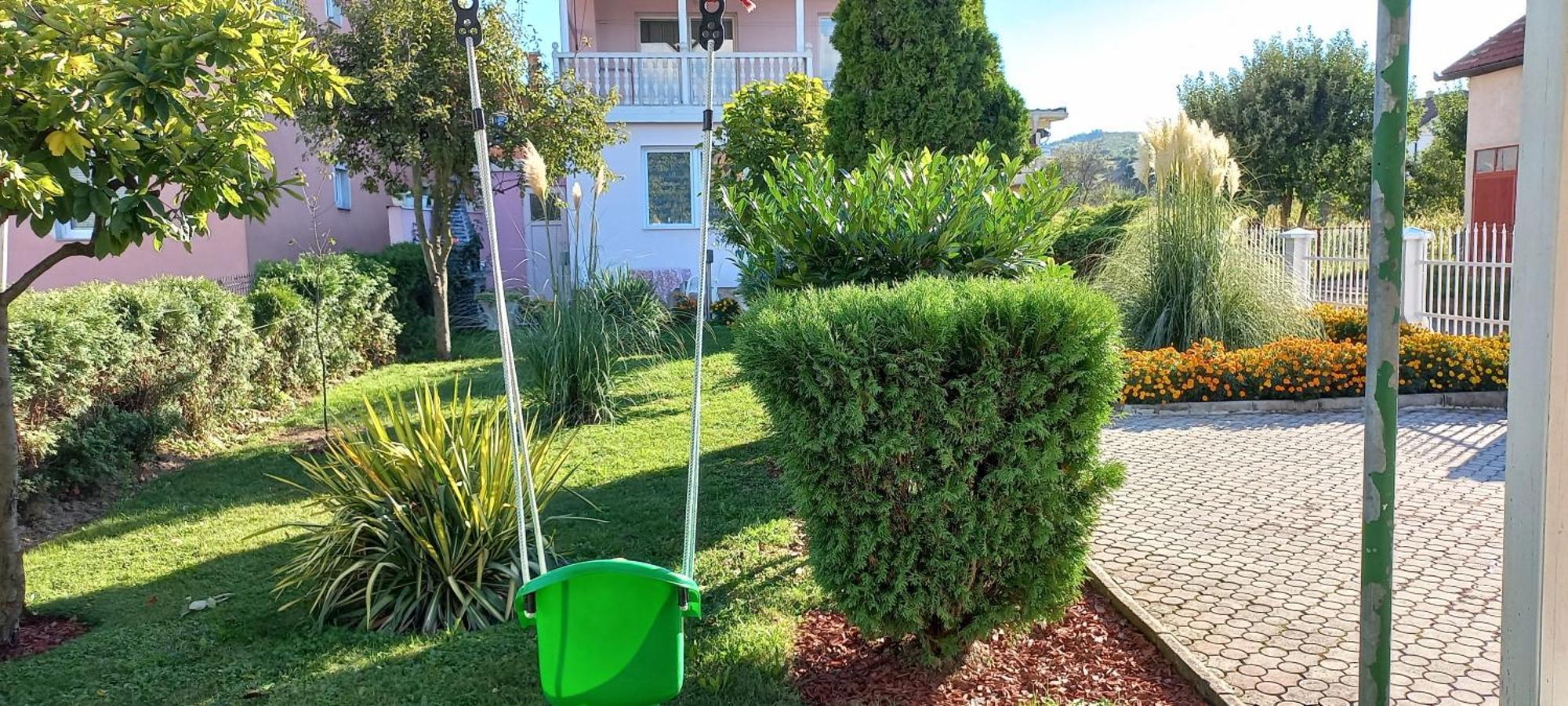 Holiday Home Peaceful Retreat Visoko Exteriör bild
